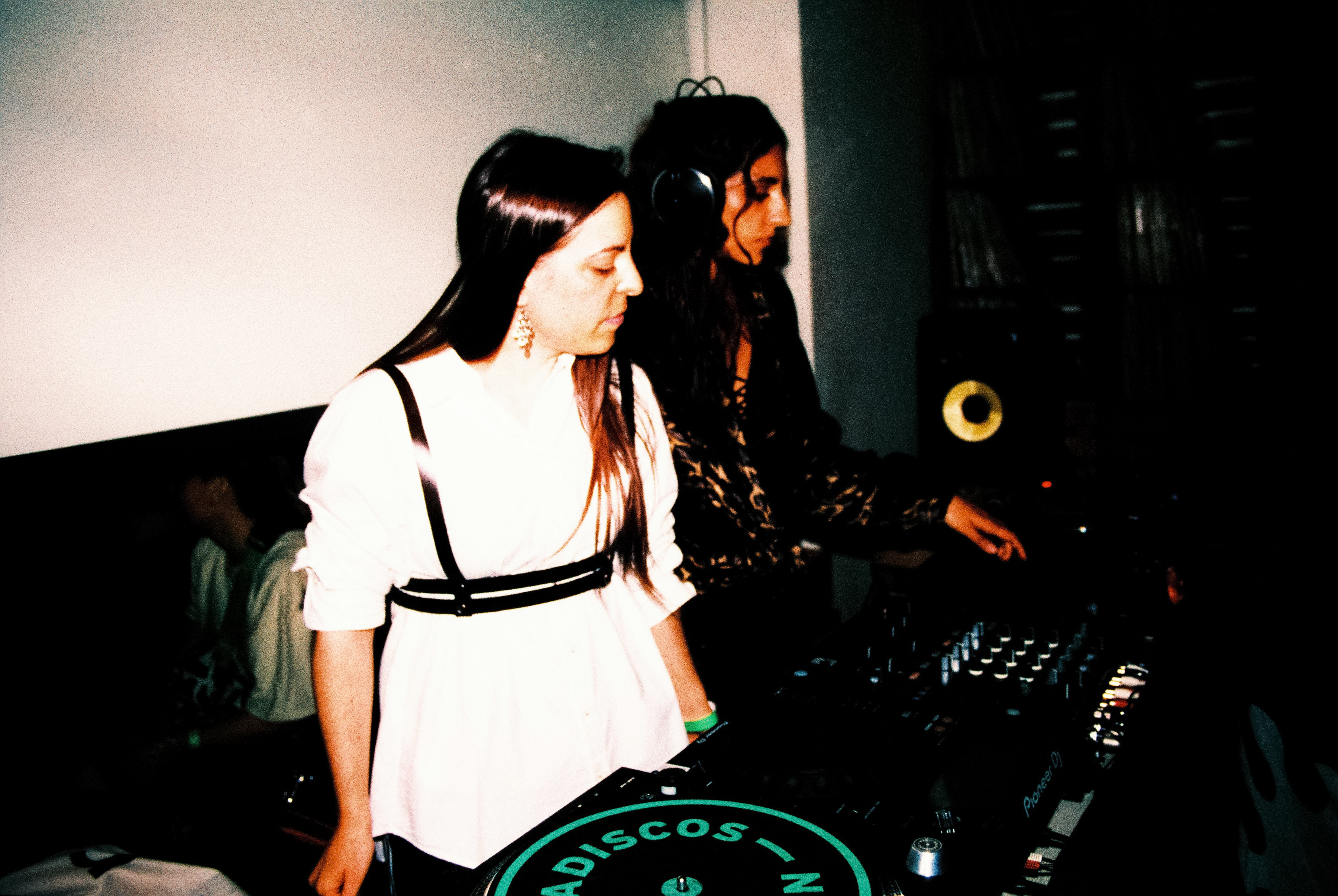 Imatge del programa rbl-x-dublabbcn-lucero-b2b-queen-yasmeen